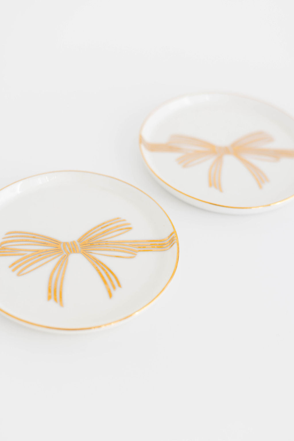 Golden Bow Dessert Plate