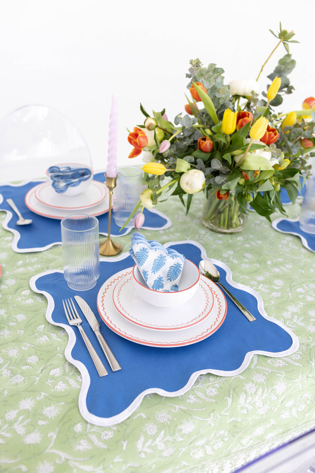 Serena Scalloped Placemats